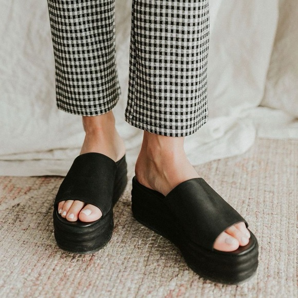 🌻🆕FREE PEOPLE Harbor Flatform Sandals-Black-Size 8 - Picture 6 of 16